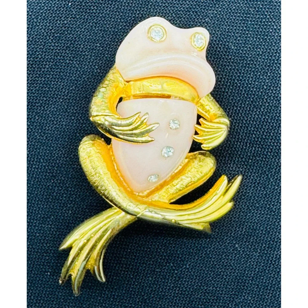 Vintage Pink Lucite Frog Brooch Gold Tone Clear Rhinestone Figural Pin